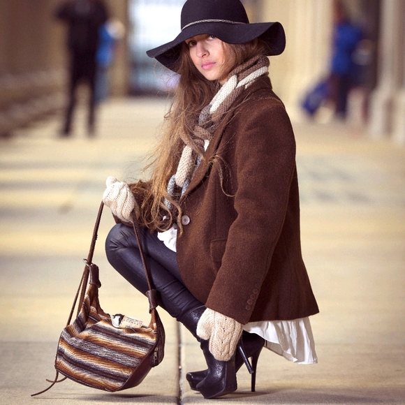 Brown - Picture 10 of 12